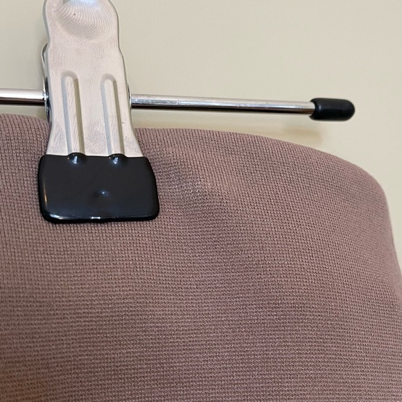 Aritzia Wilfred Lis Taupe Pencil Skirt - Picture 7 of 9